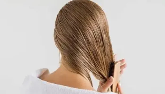 Rahasia Lembutkan Rambut Kasar dan Kering Secara Alami dengan baby oil untuk rambut yang Ampuh dan Mudah Digunakan Setiap Hari