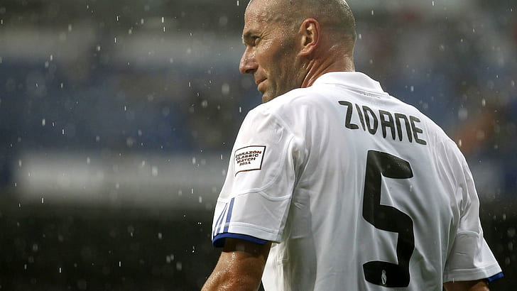 Legenda Hidup: Mengapa Zidane Tetap Jadi Inspirasi Pemain Masa Kini?